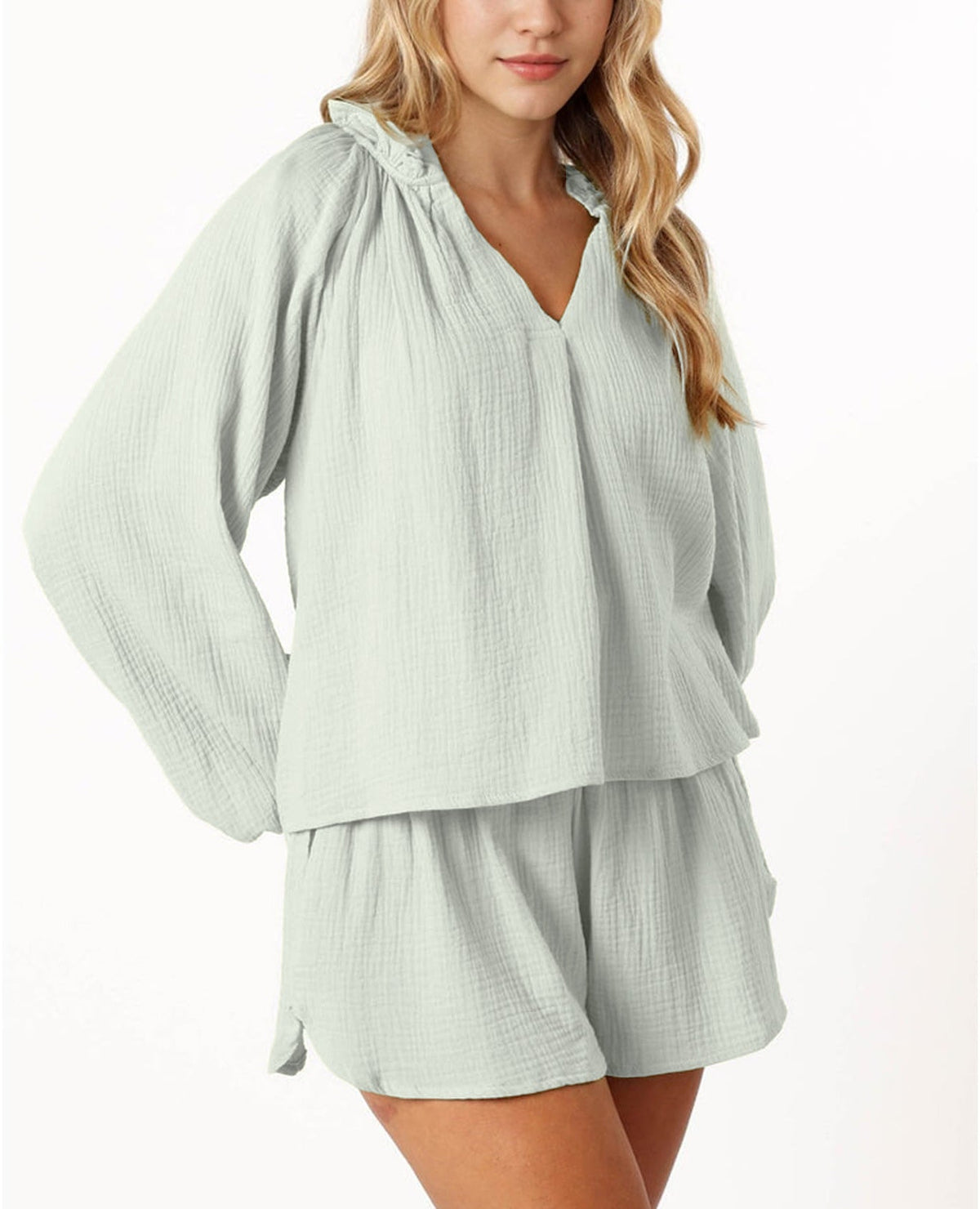 Women's Ruffle Long Sleeve Top and Shorts Two Piece Set With Pockets
