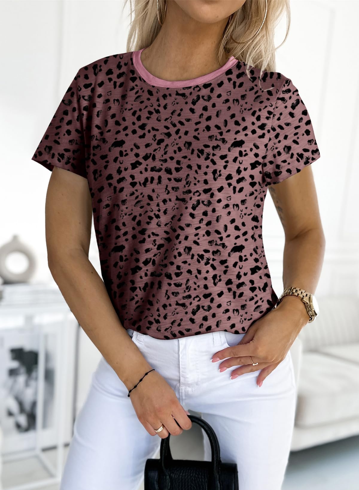 Women's Cheetah Print Crew Neck Short Sleeve T Shirt