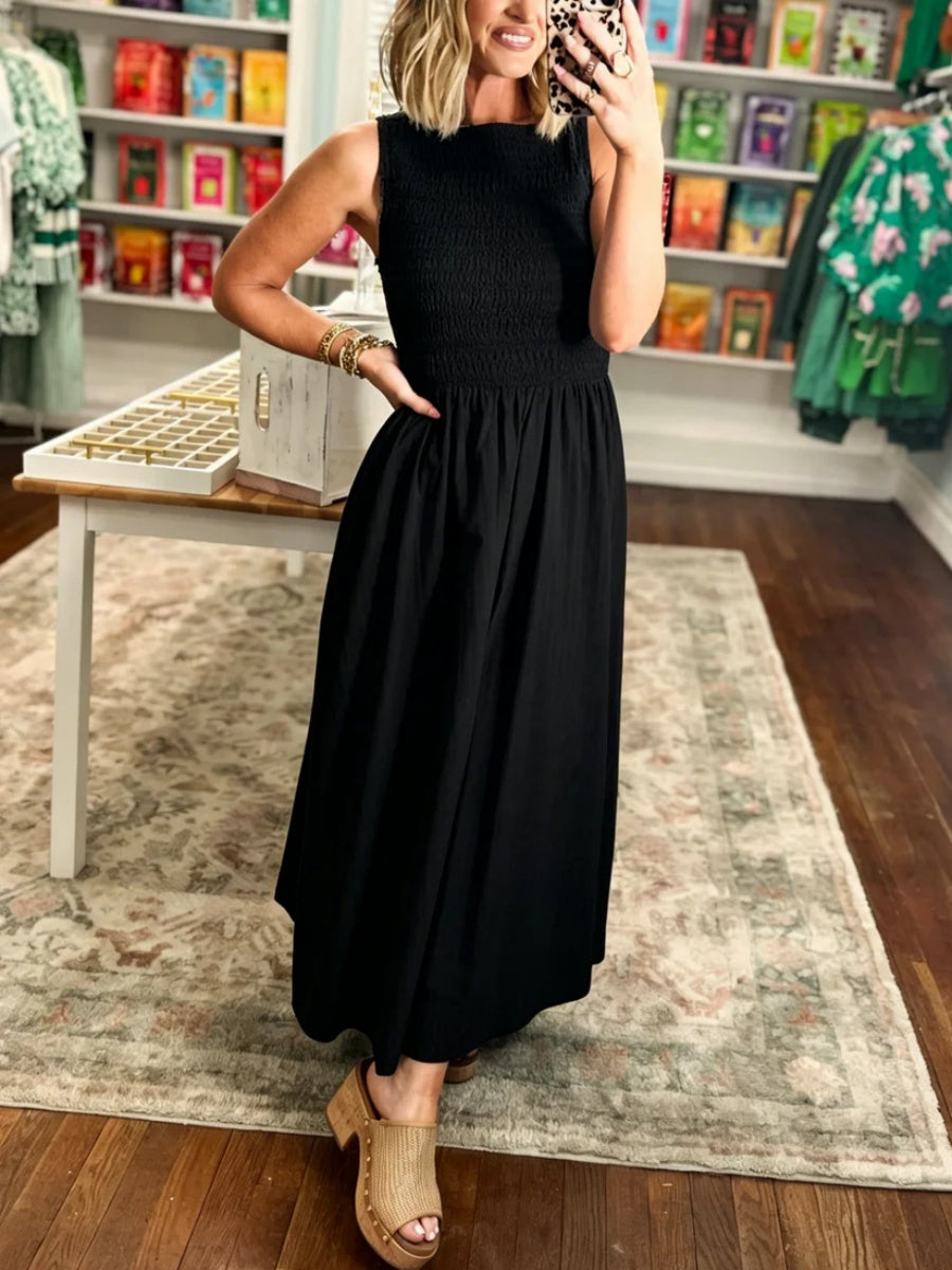Women's Smocked Sleeveless Maxi Dress