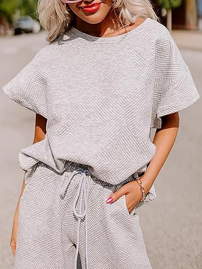 Women's Short Sleeve Tops and Cropped Wide Leg Pants Sweatsuit