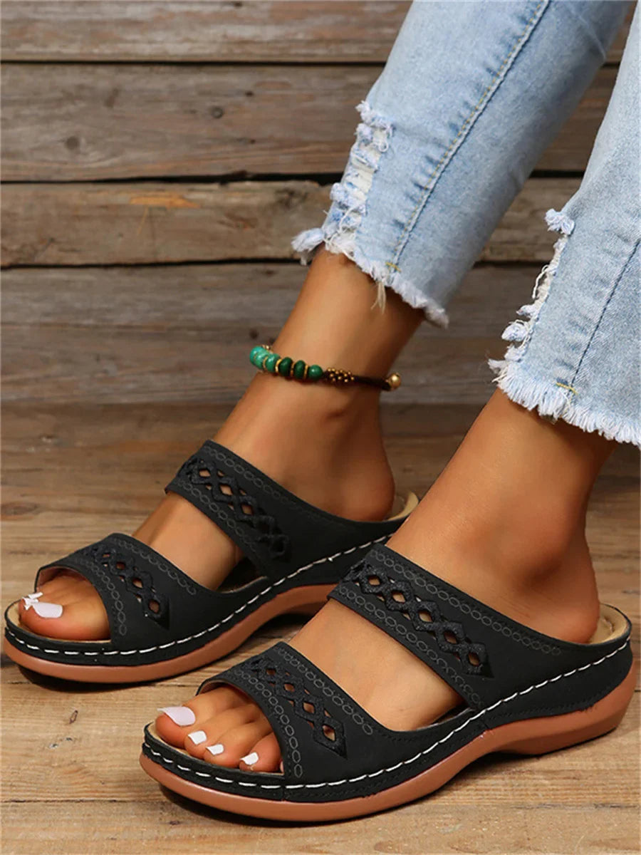 New large size slippers, retro stitching, non-slip round toe wedge heel, comfortable flat sandals for women