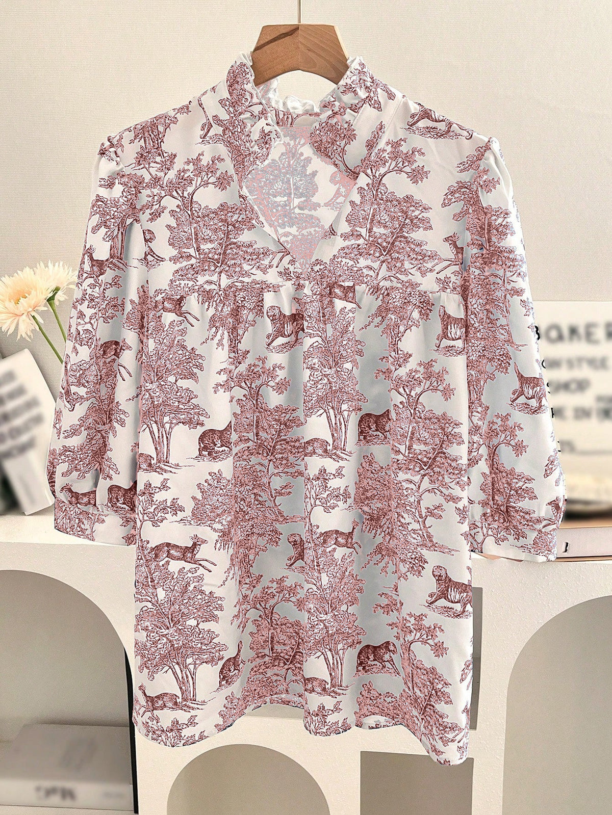 Women's V-neck Ruffle Collar Printed Shirts