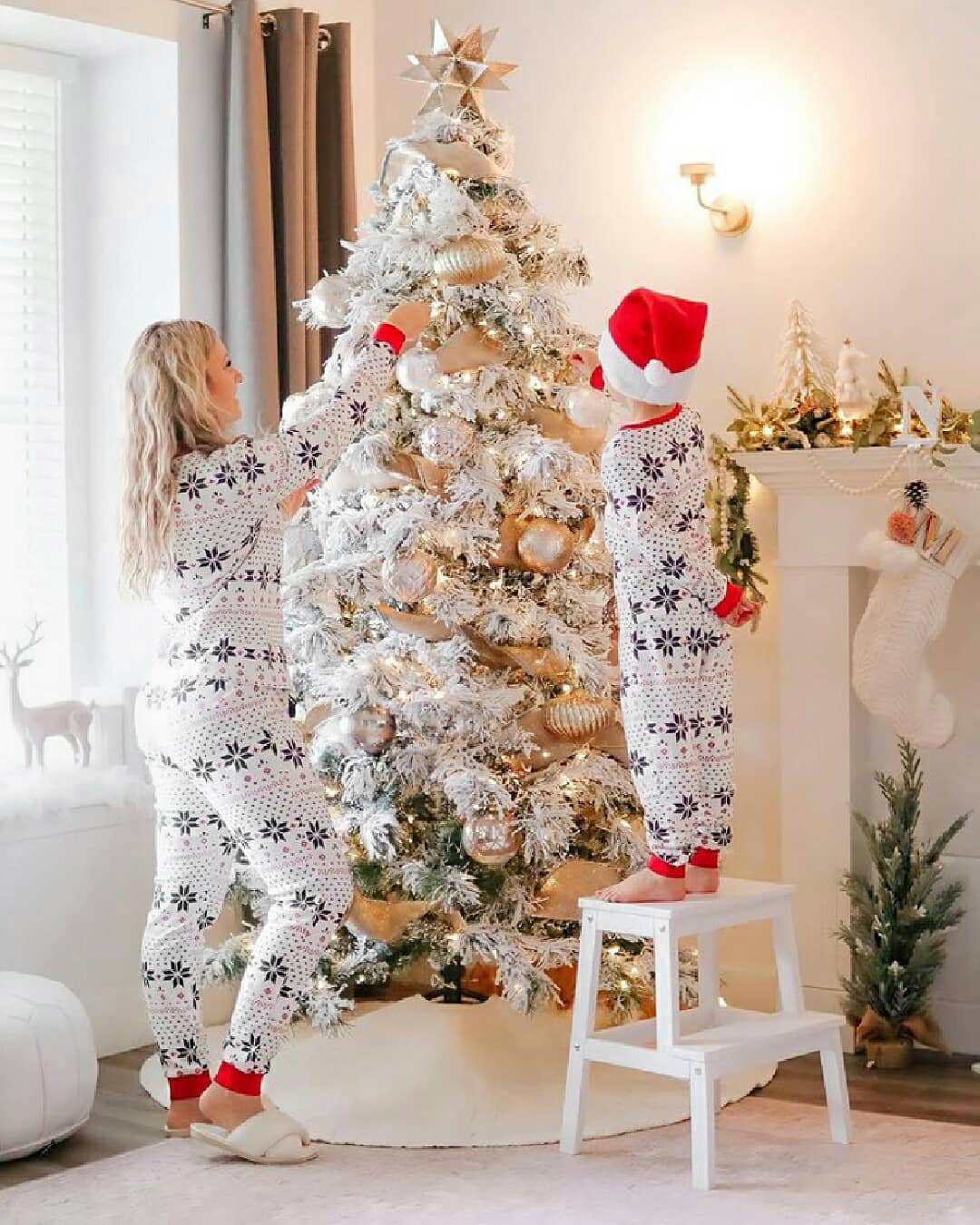 Snowflake Family Pajamas 2-piece Set