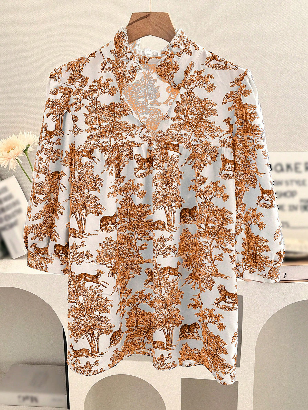 Women's V-neck Ruffle Collar Printed Shirts