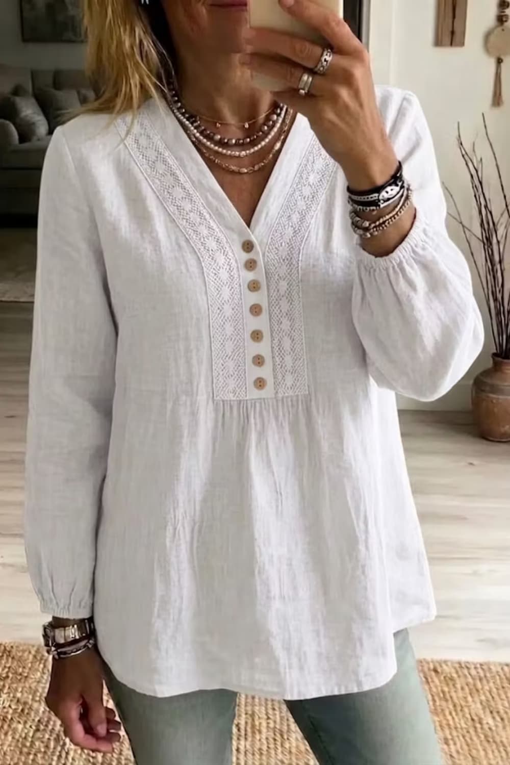 Women's White Solid V Neck Long Sleeve Blouse