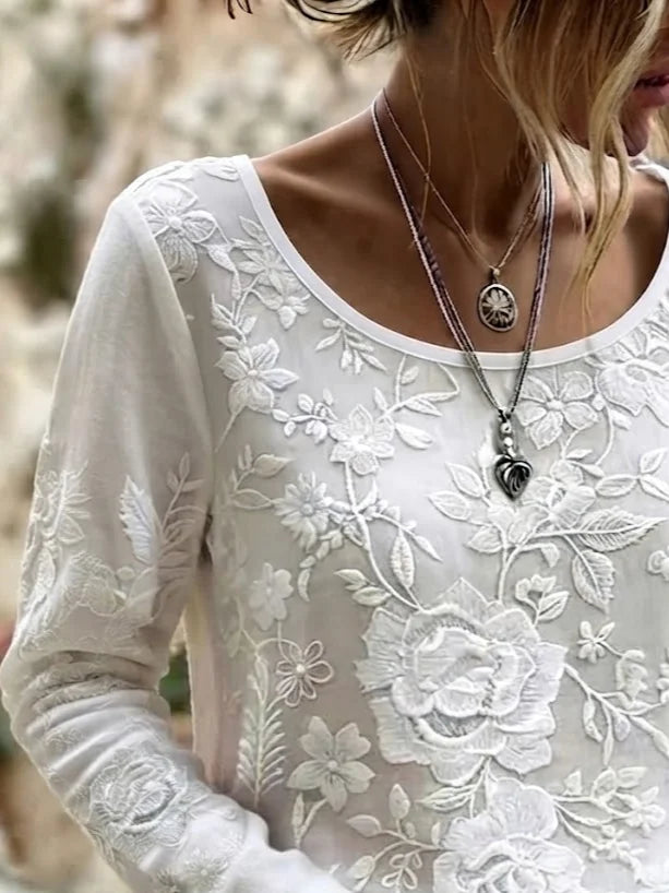 White Large Rose Floral Embroidery Scoop Neck Long Sleeve Casual T-Shirt