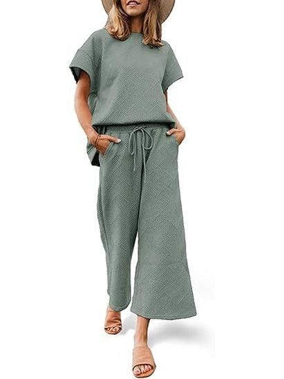 Women's Short Sleeve Tops and Cropped Wide Leg Pants Sweatsuit
