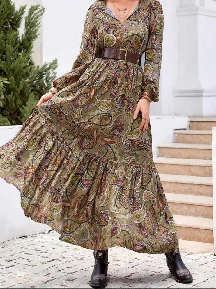 Women's Boho Bohemian Style Long Sleeve Woven Paisley Print Dress with Fitted Waist, Comfortable and Stylish for All Seasons, Perfect for the Beach